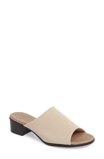 munro beth slide sandal