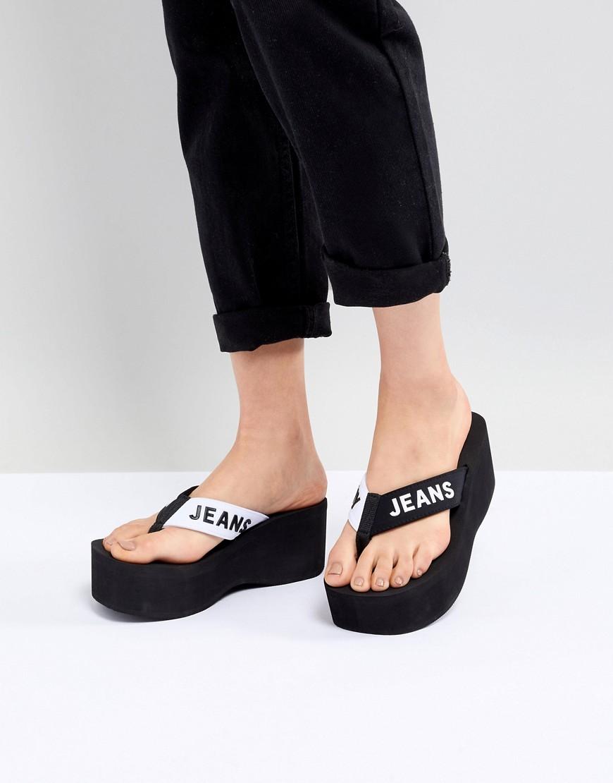 90s flip flops