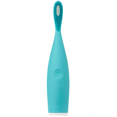 Shop Foreo Issa Play Sonic Toothbrush - Summer Sky In Mint