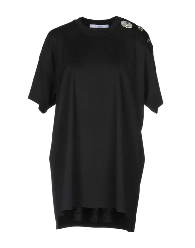 Shop Givenchy T-shirt In Black