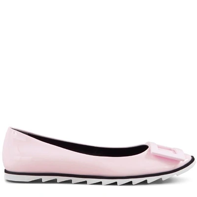 Shop Roger Vivier Ballerina Viv' Gommette In Pink