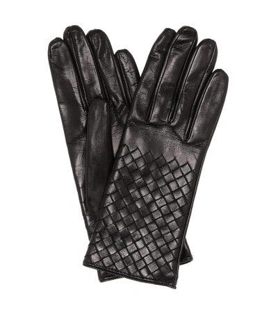 Shop Bottega Veneta Intrecciato Leather Gloves In Black