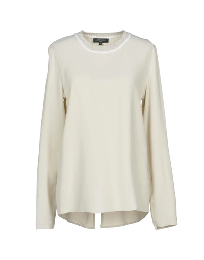 Shop Antonelli Blouse In Ivory