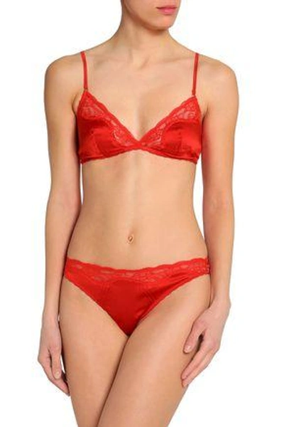 Shop Stella Mccartney Woman Eloise Enchanting Silk-blend Satin And Lace Soft-cup Triangle Bra Red
