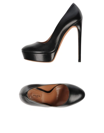 Shop Alaïa Pump In Black