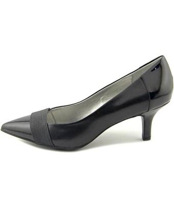 anne klein finn pump