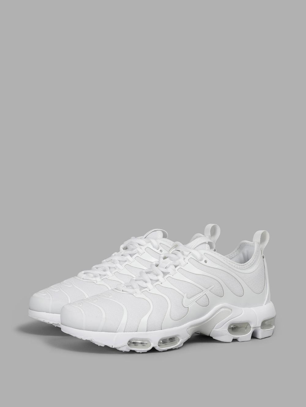 all white tns womens