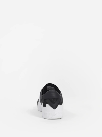 Shop Yohji Yamamoto Men's Black And White Low Takusan Sneakers In Runway Piece
