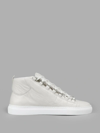 Shop Balenciaga Sneakers In White