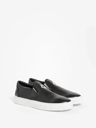 Shop Marcelo Burlon County Of Milan Marcelo Burlon Men's Black Logo Slip On Sneakers In Runway Piece