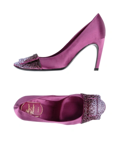 Shop Roger Vivier Woman Pumps Purple Size 6.5 Textile Fibers
