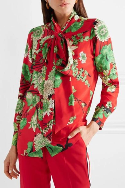 Shop Gucci Floral-print Pussy Bow Silk-satin Blouse