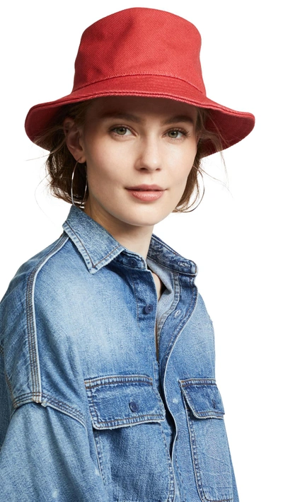 Shop Madewell Short-brimmed Canvas Bucket Hat In Bright Brick