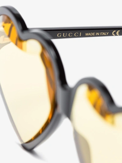 Shop Gucci Eyewear Sonnenbrille Mit Herzförmigen Gläsern In Black