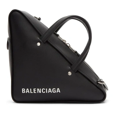 BALENCIAGA 黑色小号三角链包