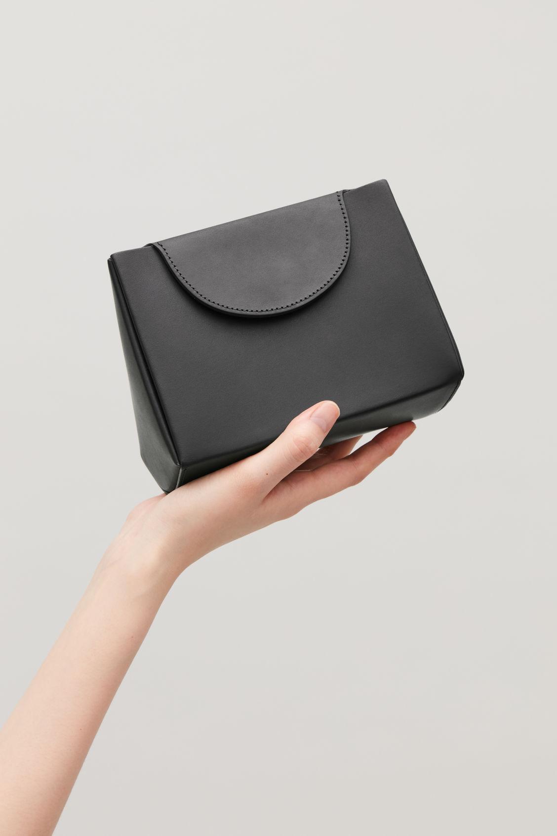 cos structured leather shoulder bag