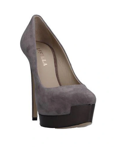 Shop Le Silla Pump In Grey