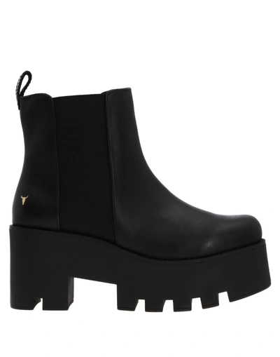 Shop Windsor Smith Ankle Boot In Black