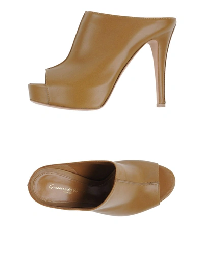 Shop Gianvito Rossi Sandals In Camel