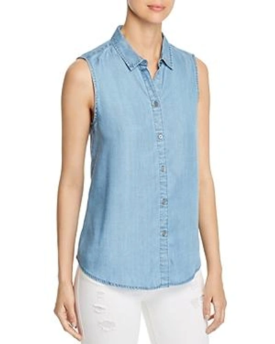 Shop Beachlunchlounge Chambray Sleeveless Button-down Top In Medium Blue