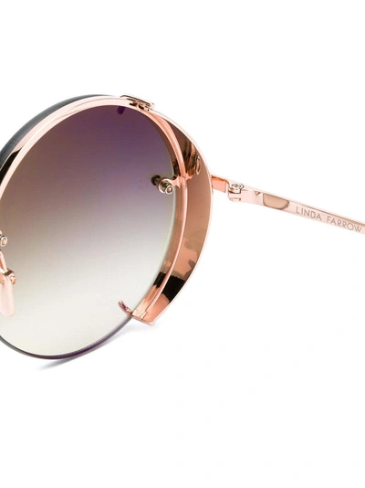 Shop Linda Farrow Round Frame Sunglasses - Metallic