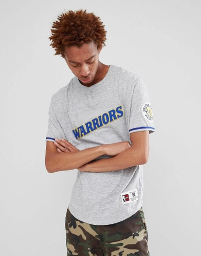 Shop Mitchell & Ness Nba Golden State Warriors Retro T-shirt In Gray - Gray