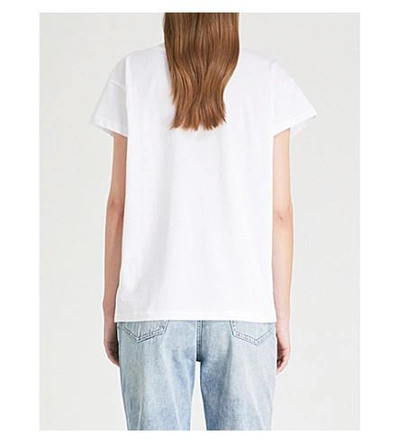 Shop Cheap Monday 屏幕 黑客 标志-打印 棉-球衣 吨-衬衫 In White