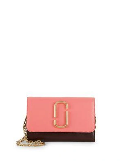 Shop Marc Jacobs Snapshot Chain Leather Crossbody Wallet In Coral Multi