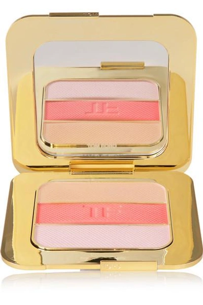 Shop Tom Ford Soleil Contouring Compact - Nude In Neutral