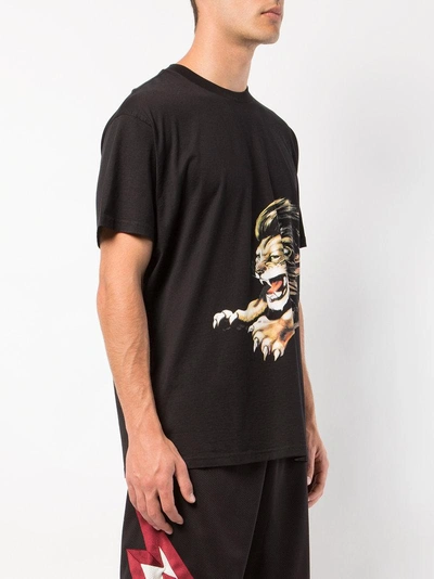 Shop Givenchy Lion T-shirt
