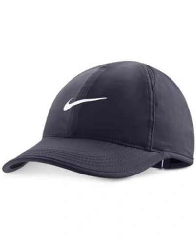 Shop Nike Featherlight Cap In Gridiron/white