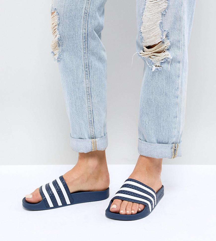 adilette navy