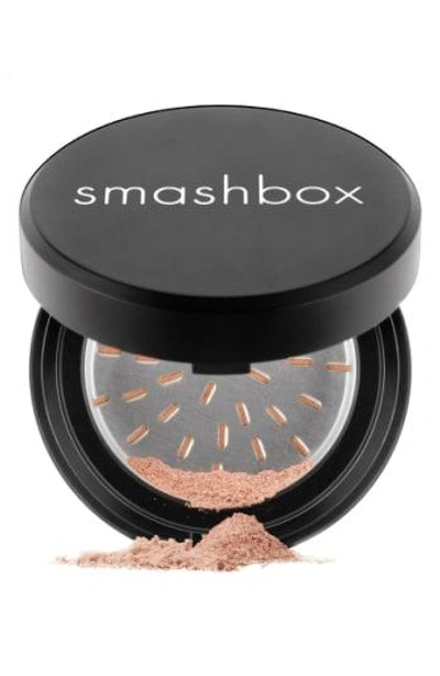 Shop Smashbox Halo Hydrating Perfecting Mineral Powder In Fair/light