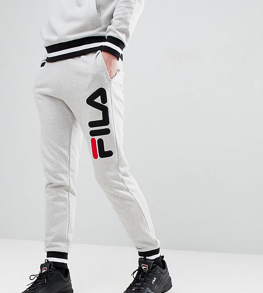 gray fila sweatpants