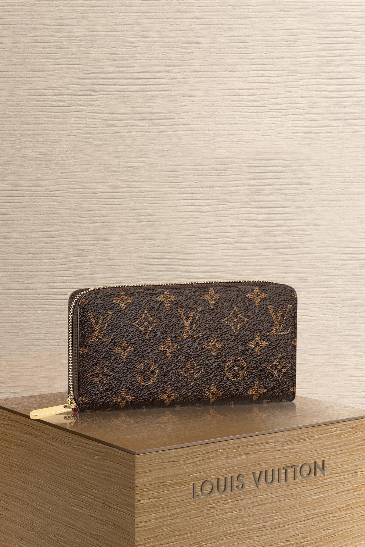 Louis Vuitton Zippy Wallet | ModeSens