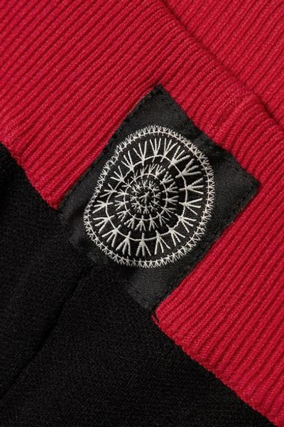 Shop Nagnata Two-tone Technical-knit Stretch-cotton Leggings In Black