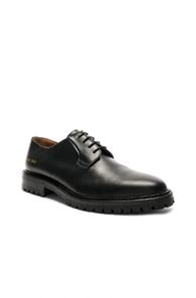 Shop Common Projects Leather Derby In Black