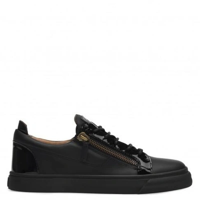 Shop Giuseppe Zanotti - Black Calfskin Leather Low-top Sneaker Frankie