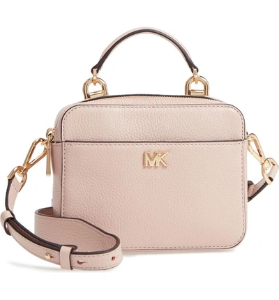 Shop Michael Michael Kors Mott Pebbled Leather Crossbody Bg - Pink In Soft Pink