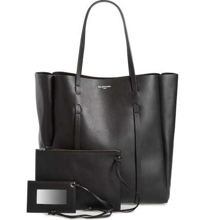 Shop Balenciaga Medium Everyday Calfskin Tote - Black In Noir/ Noir