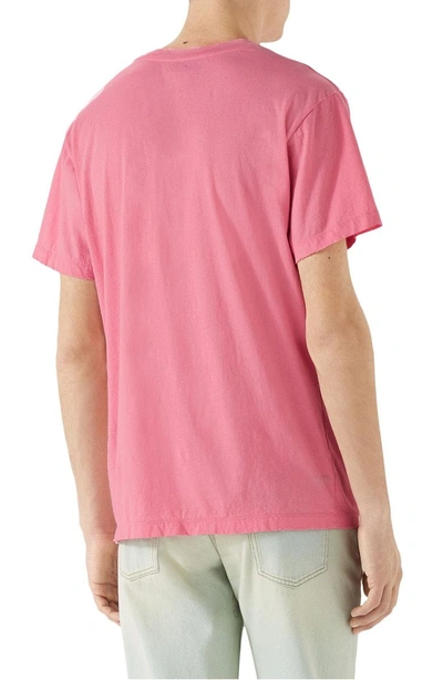 Shop Gucci Vintage Wash Logo T-shirt In Pink