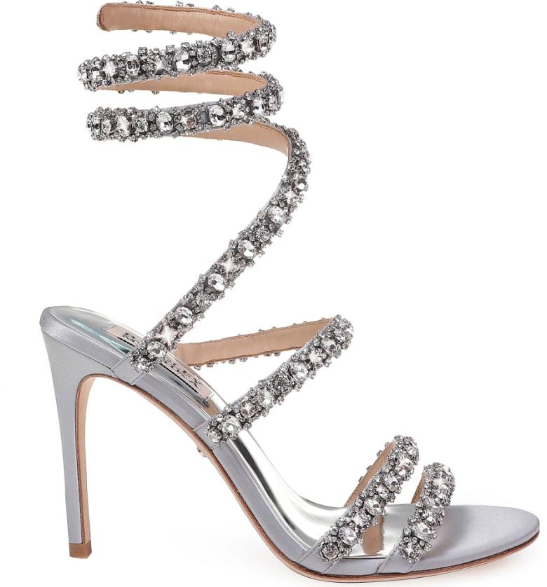 badgley mischka peace heels