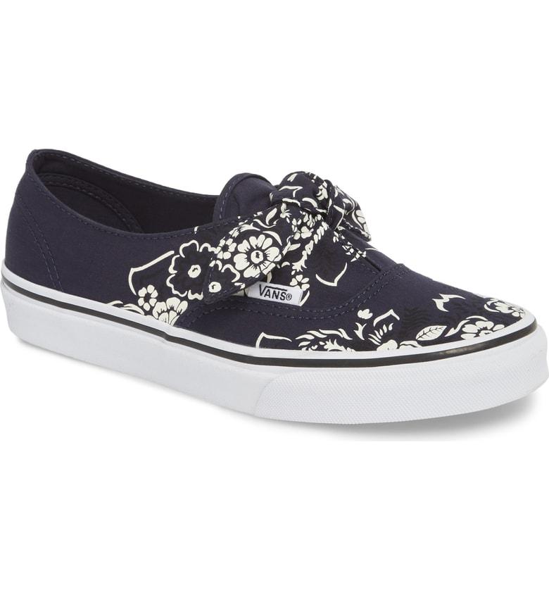 vans knotted shoes