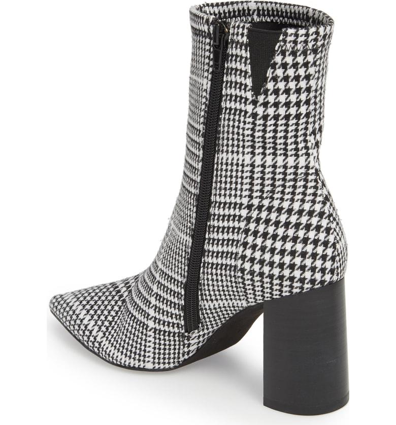 coma stretch bootie