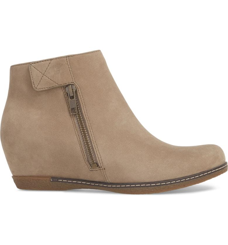 dansko leanna