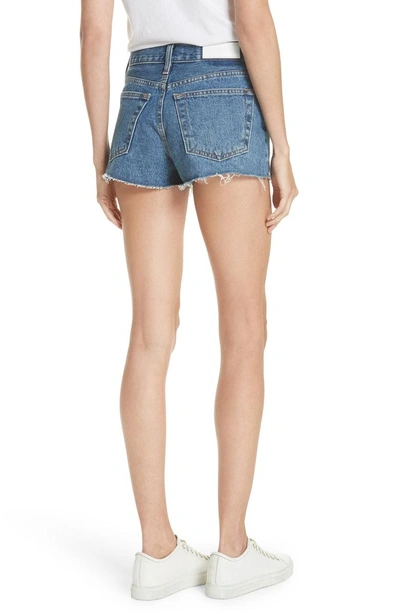 Shop Re/done The Short Denim Shorts In Saf