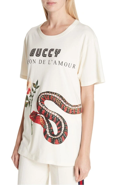 Shop Gucci Snake Graphic Logo Tee In Ivory