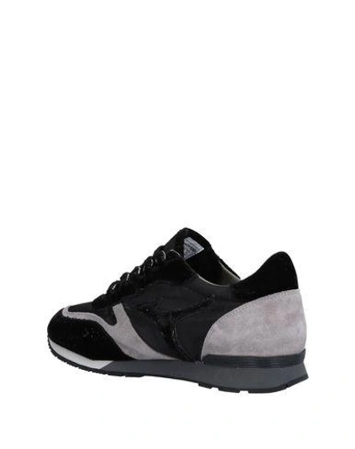 Mizuno Sneakers In Black