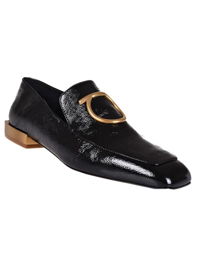 Shop Ferragamo Gancio Loafers In Nero