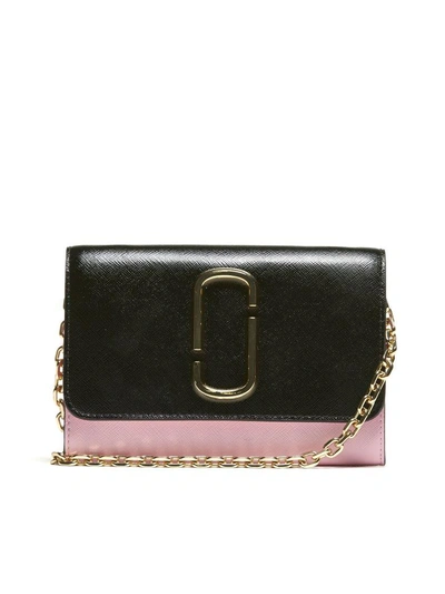 Shop Marc Jacobs Snapshot Chain Wallet In Nero Rosa